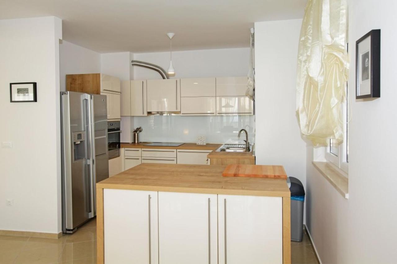 Apartment Bol A6 With Pool From 45 Eur Per Person Buitenkant foto